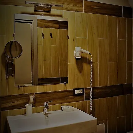 Da Maria ゲストハウス 4*